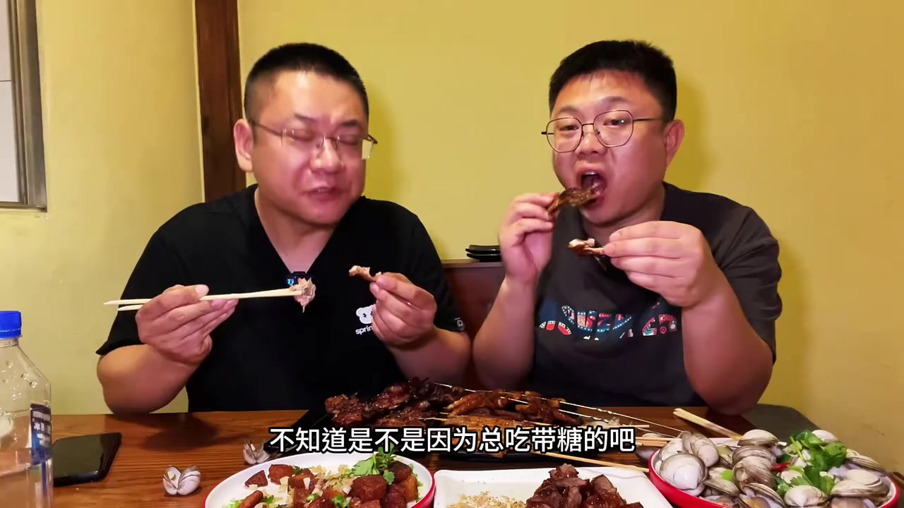 大连人在营口开的烧烤店,主打生烤咸鲜口!