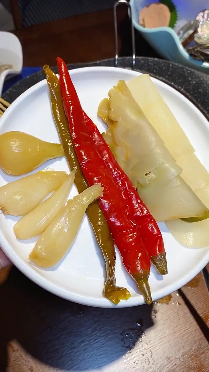 重庆泡菜水水做的火锅