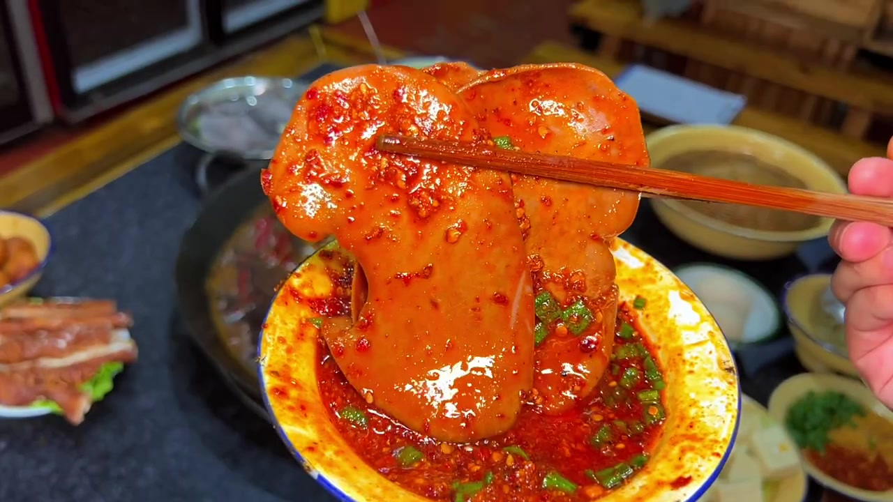 人均不吃一盆腰片,都是对这家火锅的不尊重!