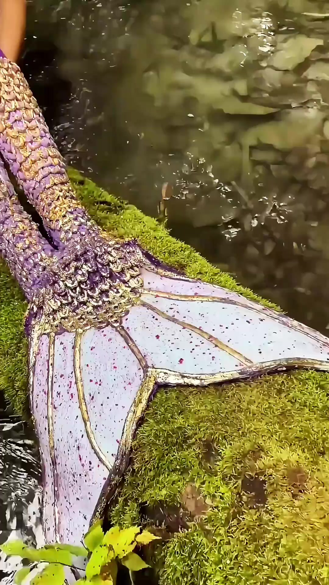 国外的能工巧匠,手工制作美人鱼皮肤