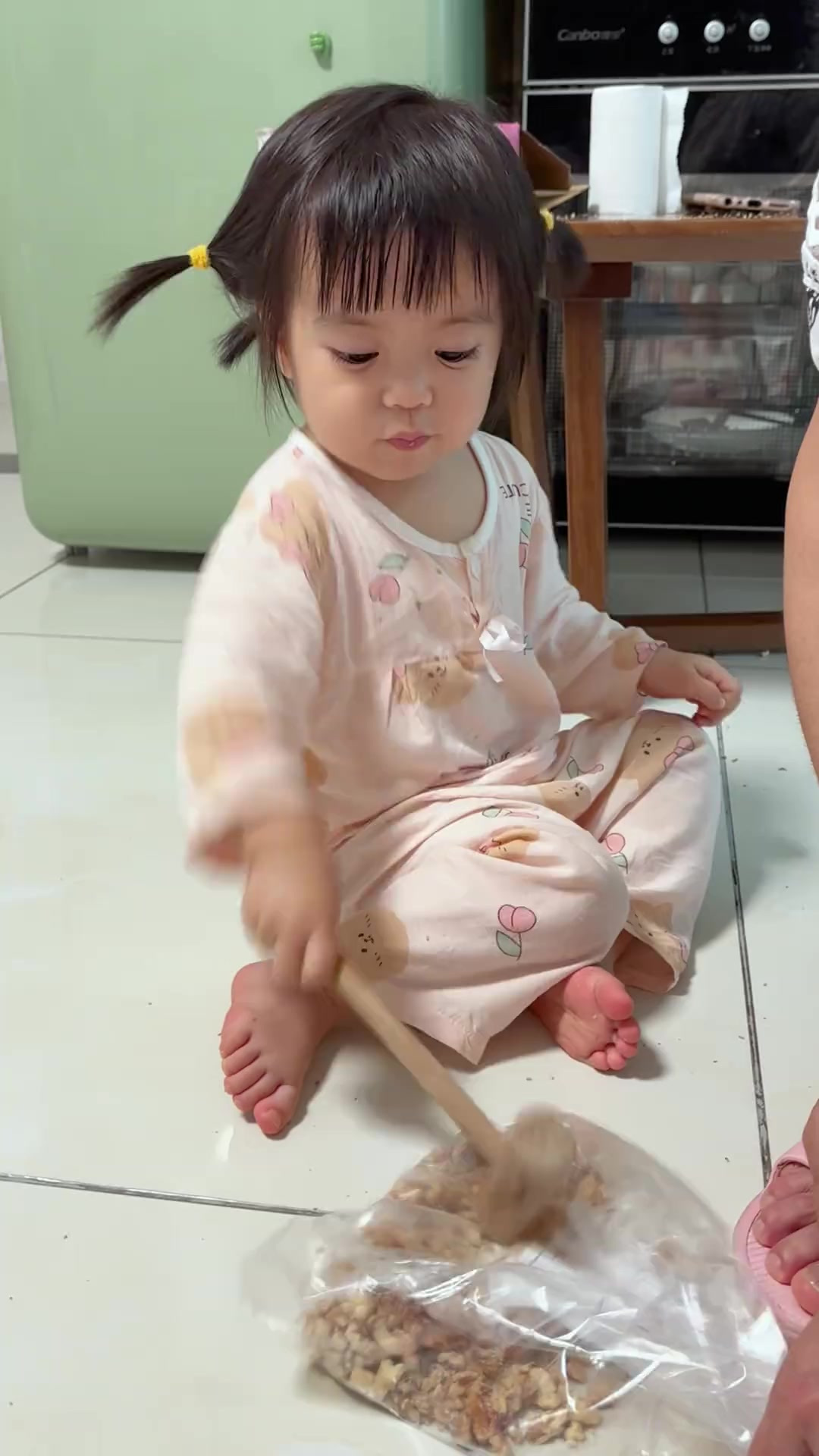 核桃酥?蔓越莓曲奇?两种美味一次获得!酥到掉渣的黄油酥饼