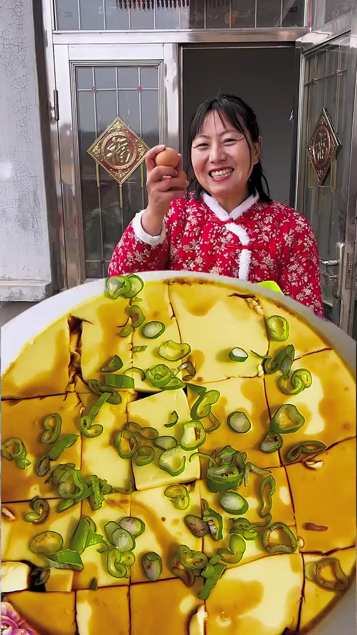 用开水蒸的鸡蛋糕更嫩更好吃