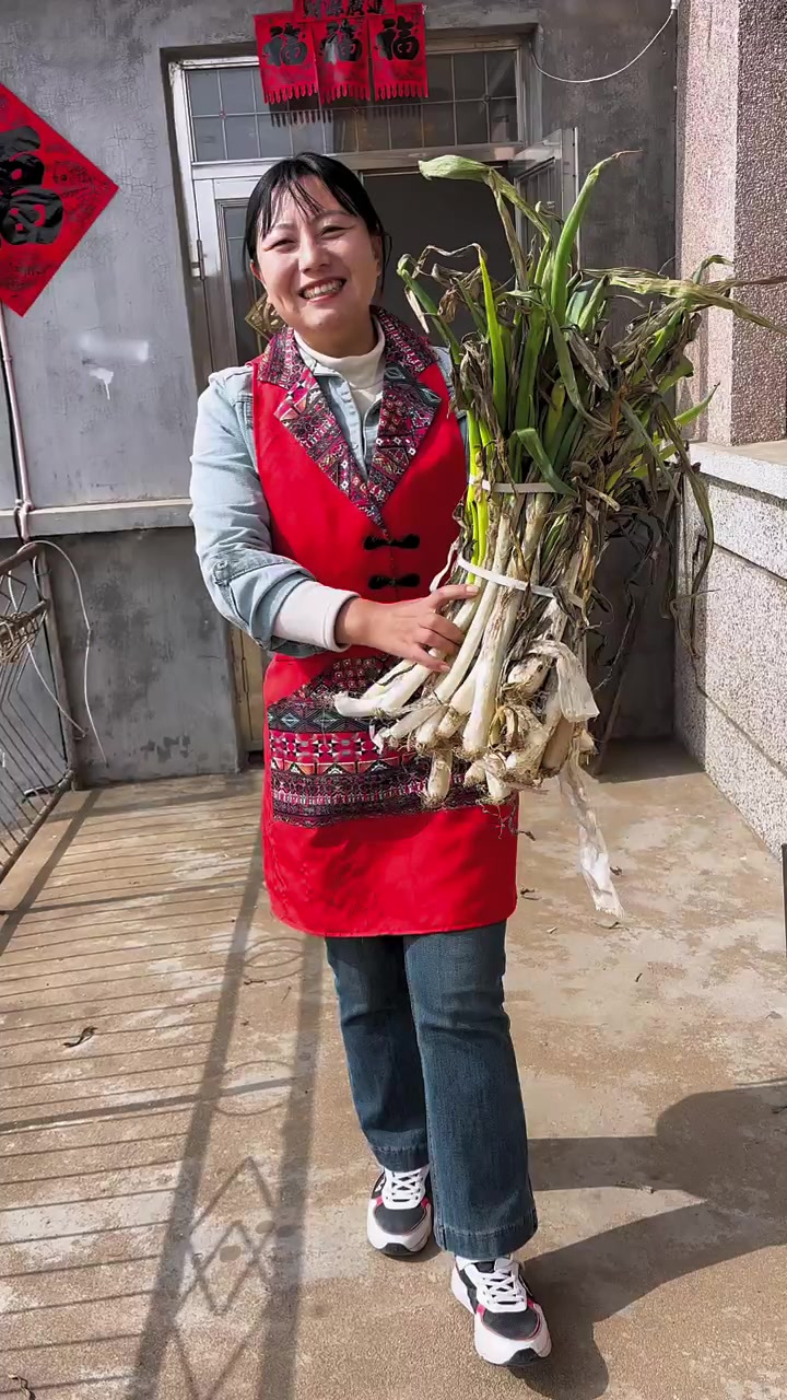 葱烧豆腐太香了,太饭了,家常菜这样做吃不腻