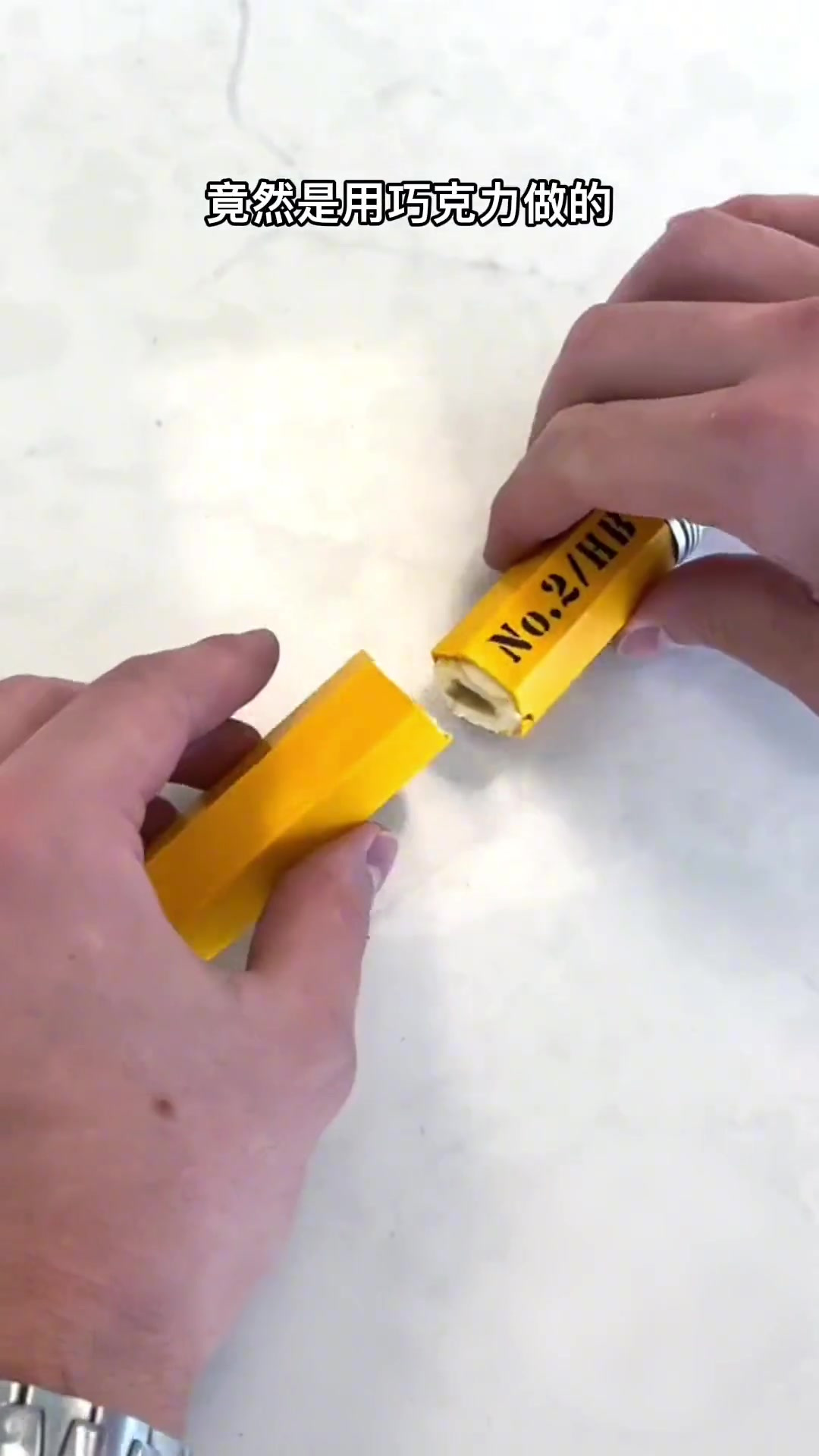 全球创意笔盘点:巧克力笔、奢华羽毛笔与超大铅笔的奇妙设计