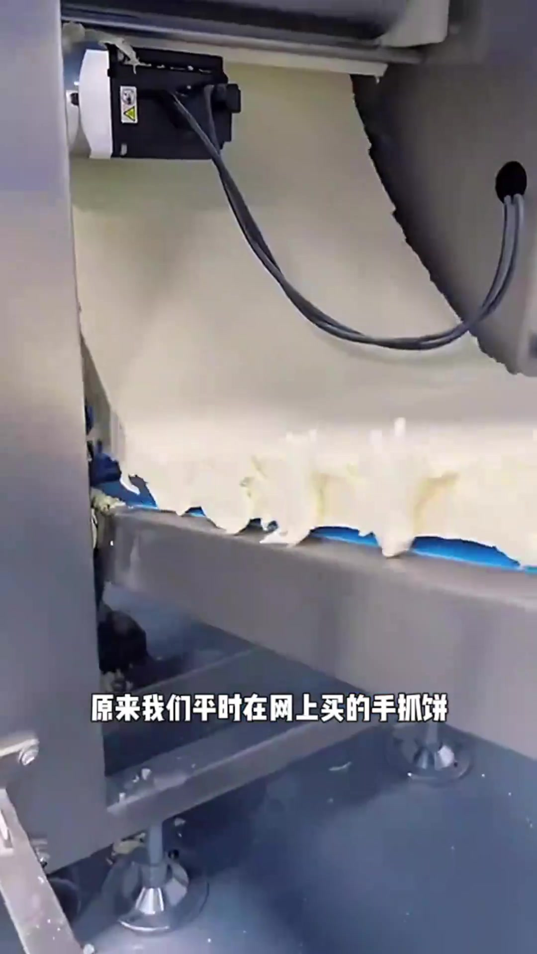 揭秘手抓饼制作过程:你不知道的机器与保鲜秘密