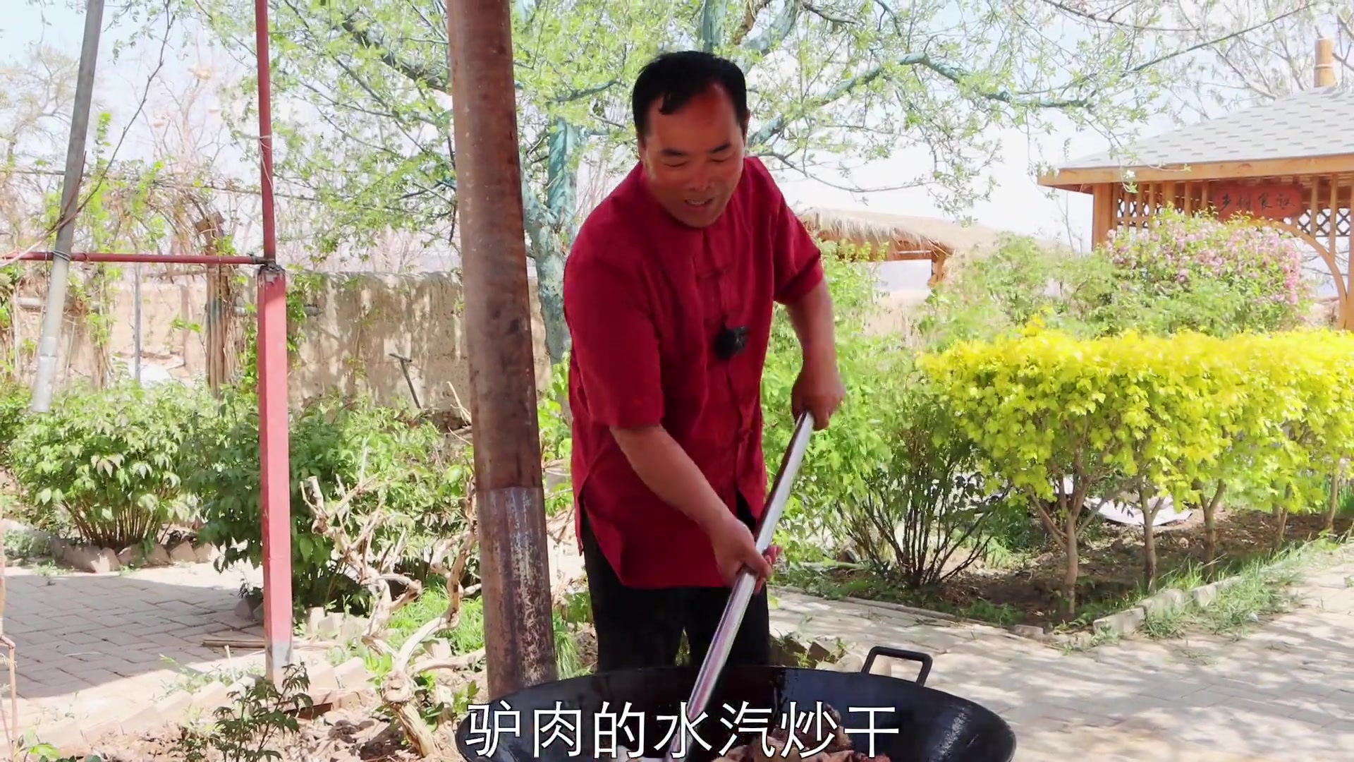 850买半扇带皮驴排,红焖大半天,叫上哥们侄子直接上手啃,真