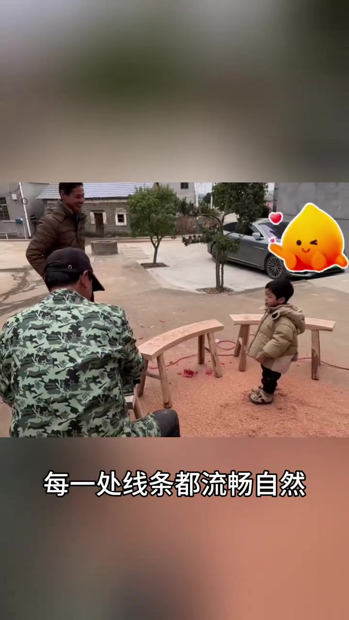 巧手叔叔的弧形凳子:拼接创意演绎独特圆形座椅的惊艳设计