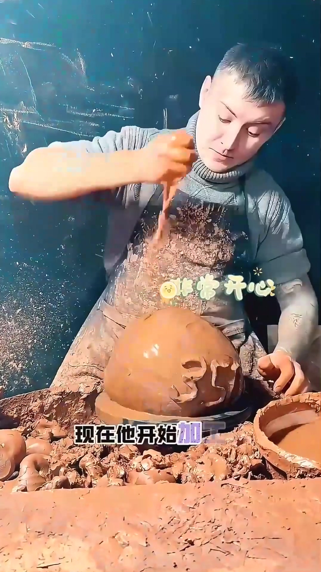 350万美元购粘土,陶艺大师打造惊艳花瓶,传承技艺值得保护!