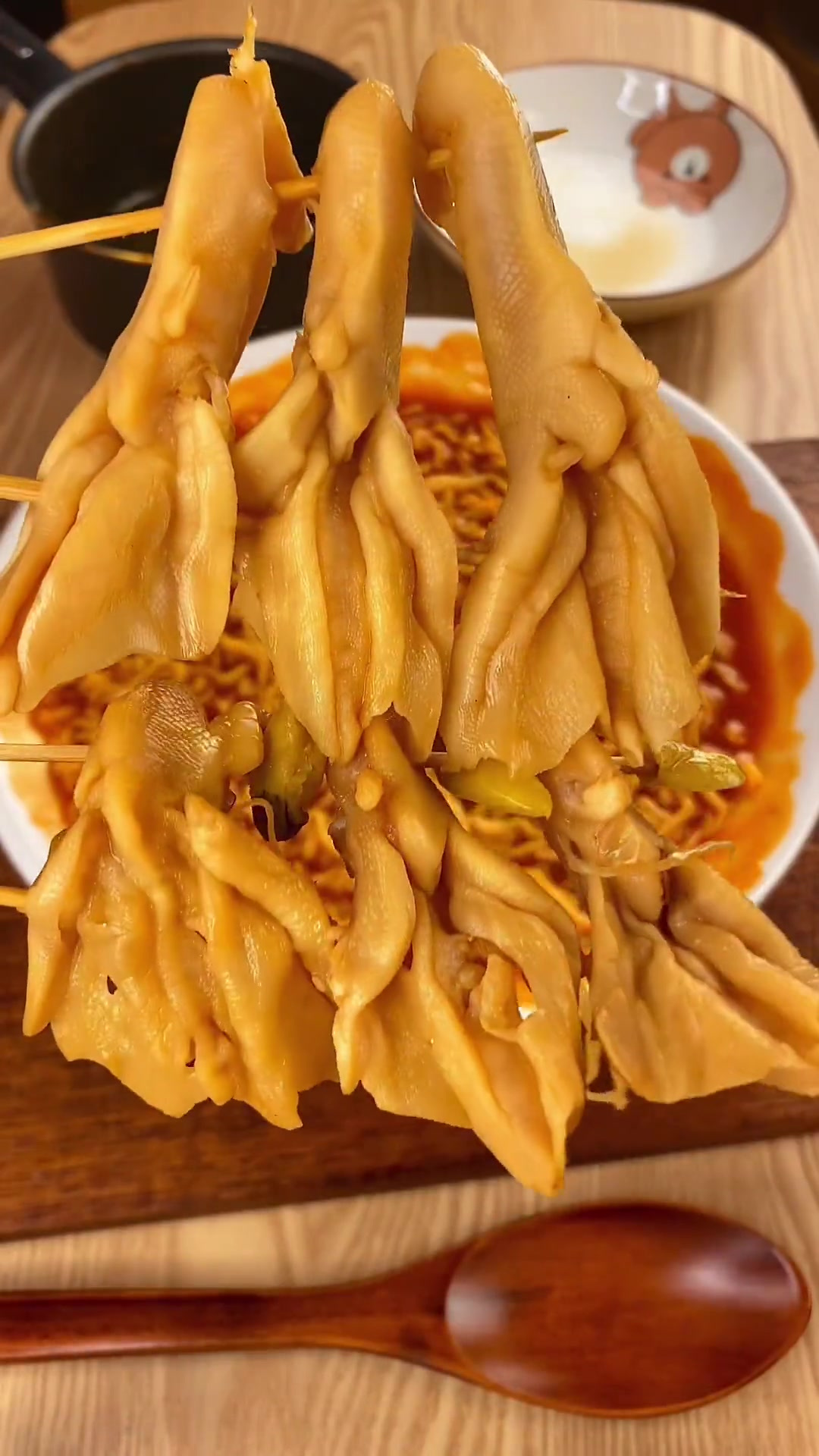 根本停不下来的泡椒无骨鸭掌!实不相瞒打这行字的时候我还