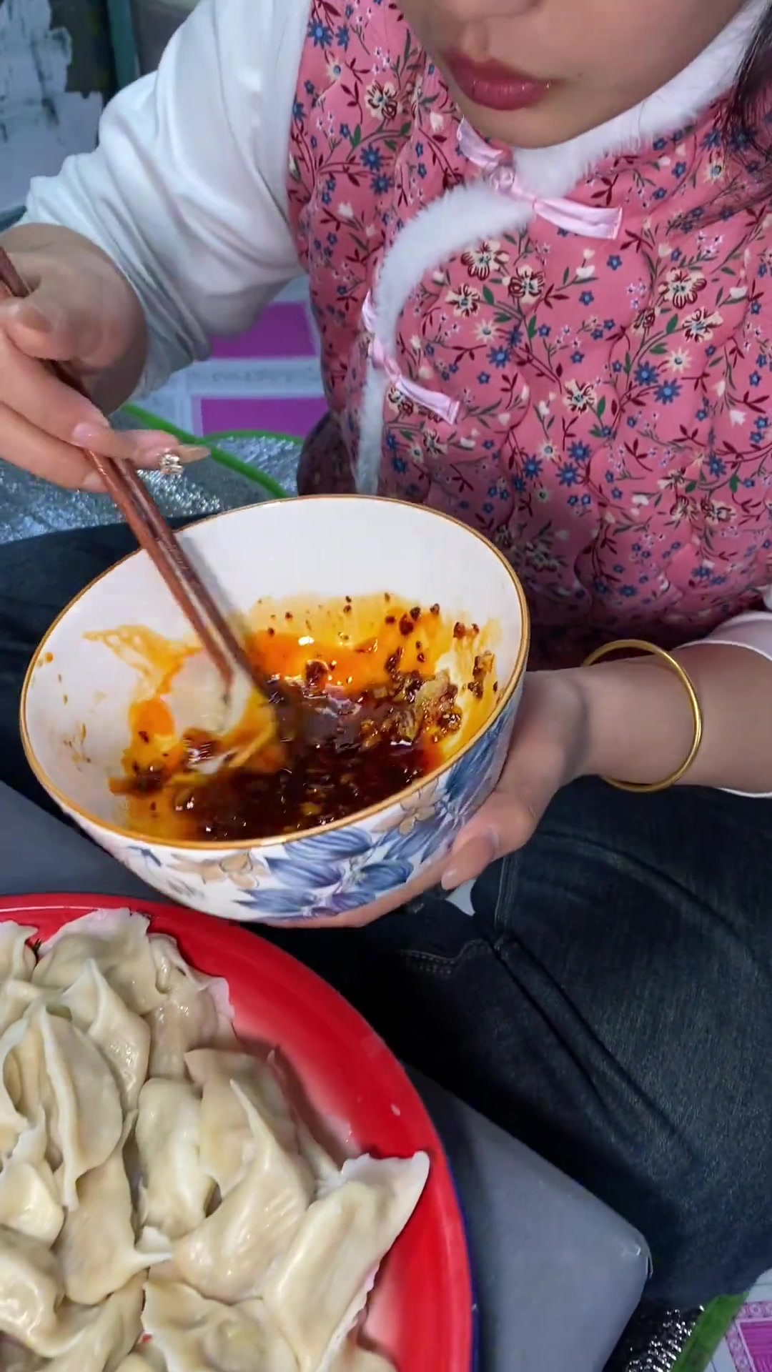 大概没有一个东北人能拒绝这一锅热气腾腾的饺子吧!