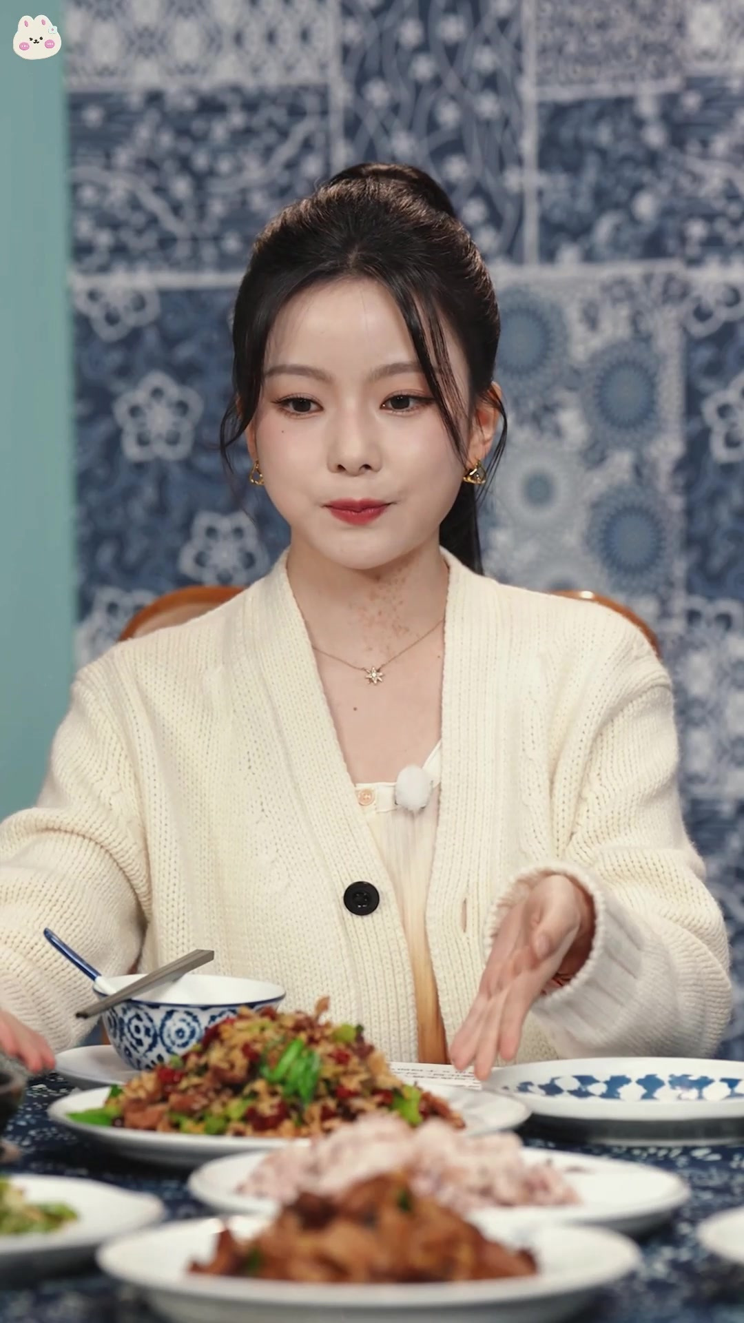 陈卓璇谈论贵州荔波酸肉,解锁美食新认知