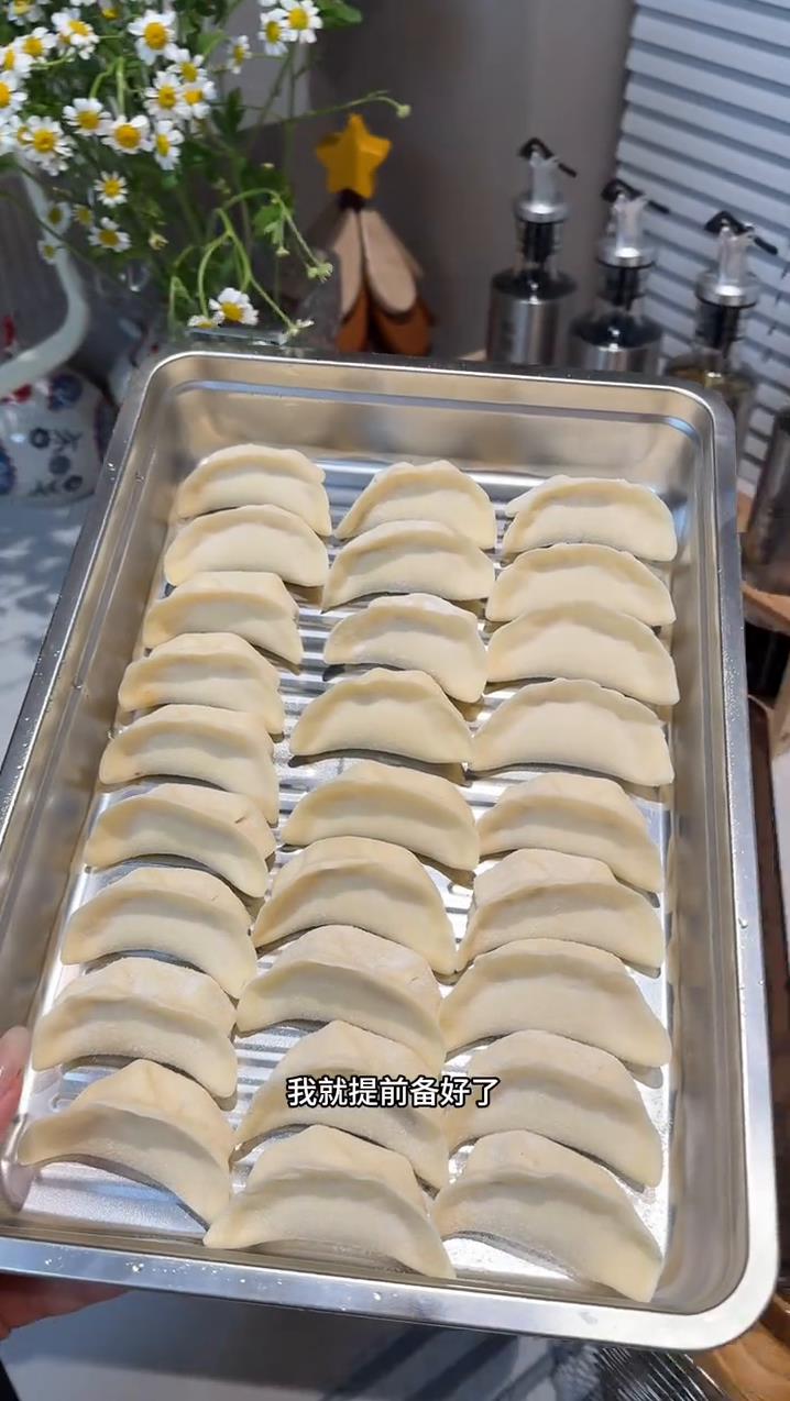 结实耐用的不锈钢饺子馄饨盒,关键这个价格到手竟然还是两个!