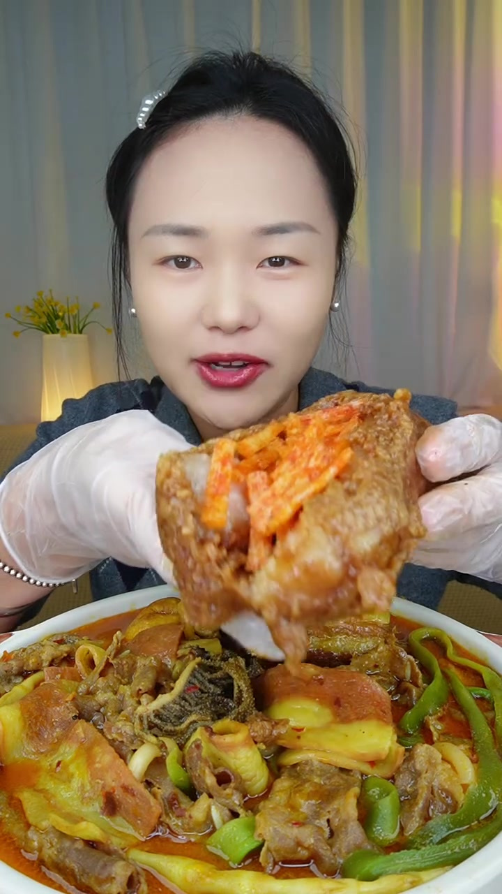 今天吃点不一样的肥肉粽子依旧是我的爱