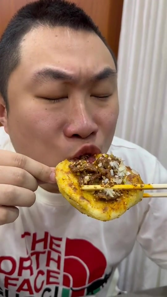 后悔没早点来的原味烧烤，牛腱子片嘎嘎香！