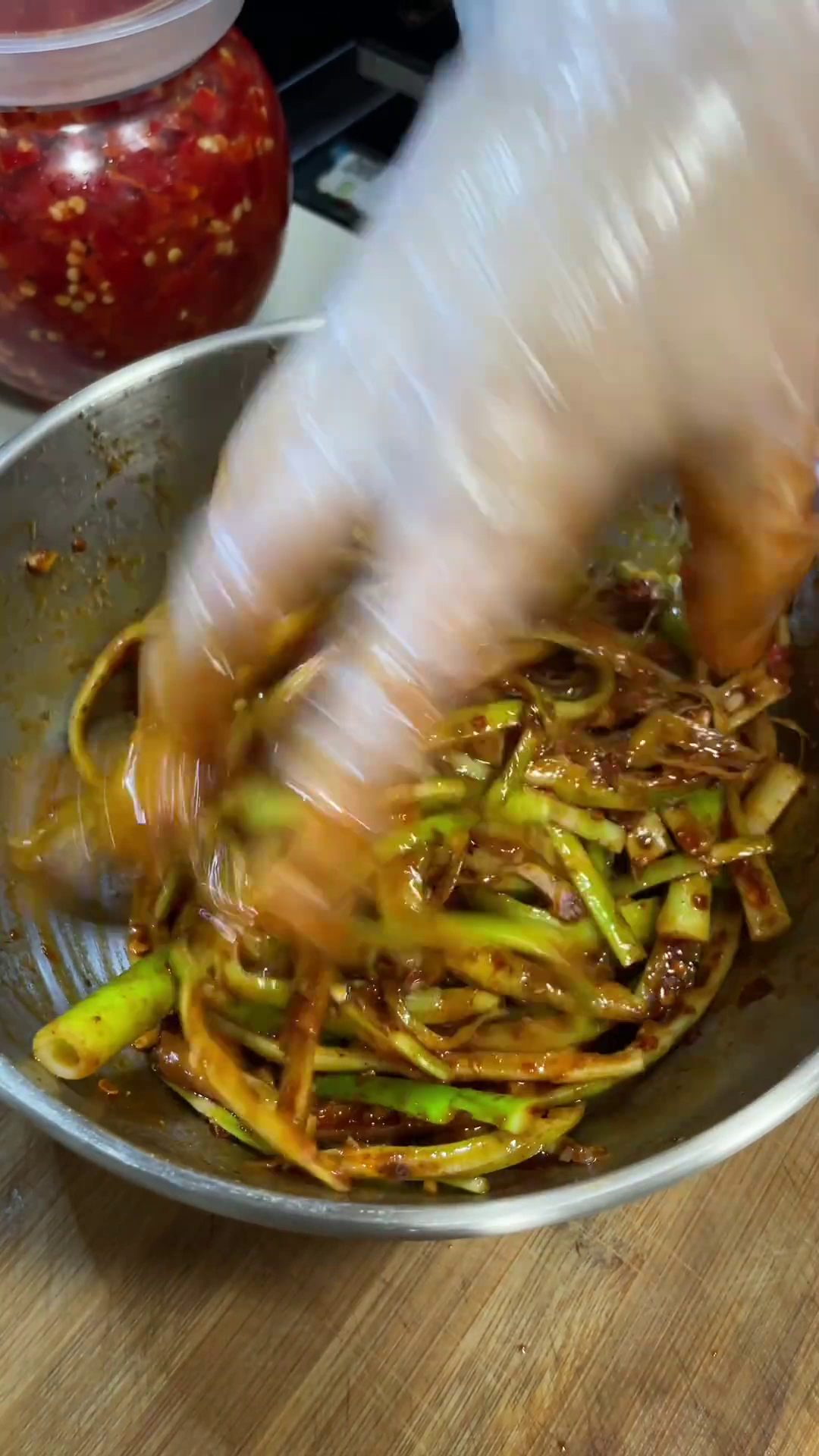 贵州美食:凉拌的春笋真是一吃一个不吱声美食春笋