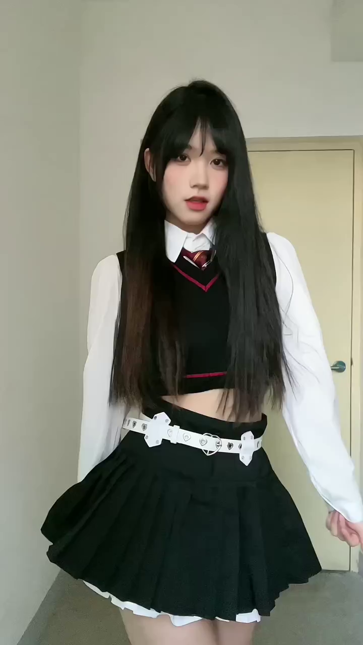 我旁边的枕头好像一直在等你
