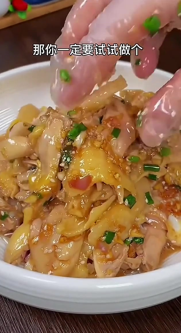 葱油手撕鸡做法葱油手撕鸡 家常菜 好吃的