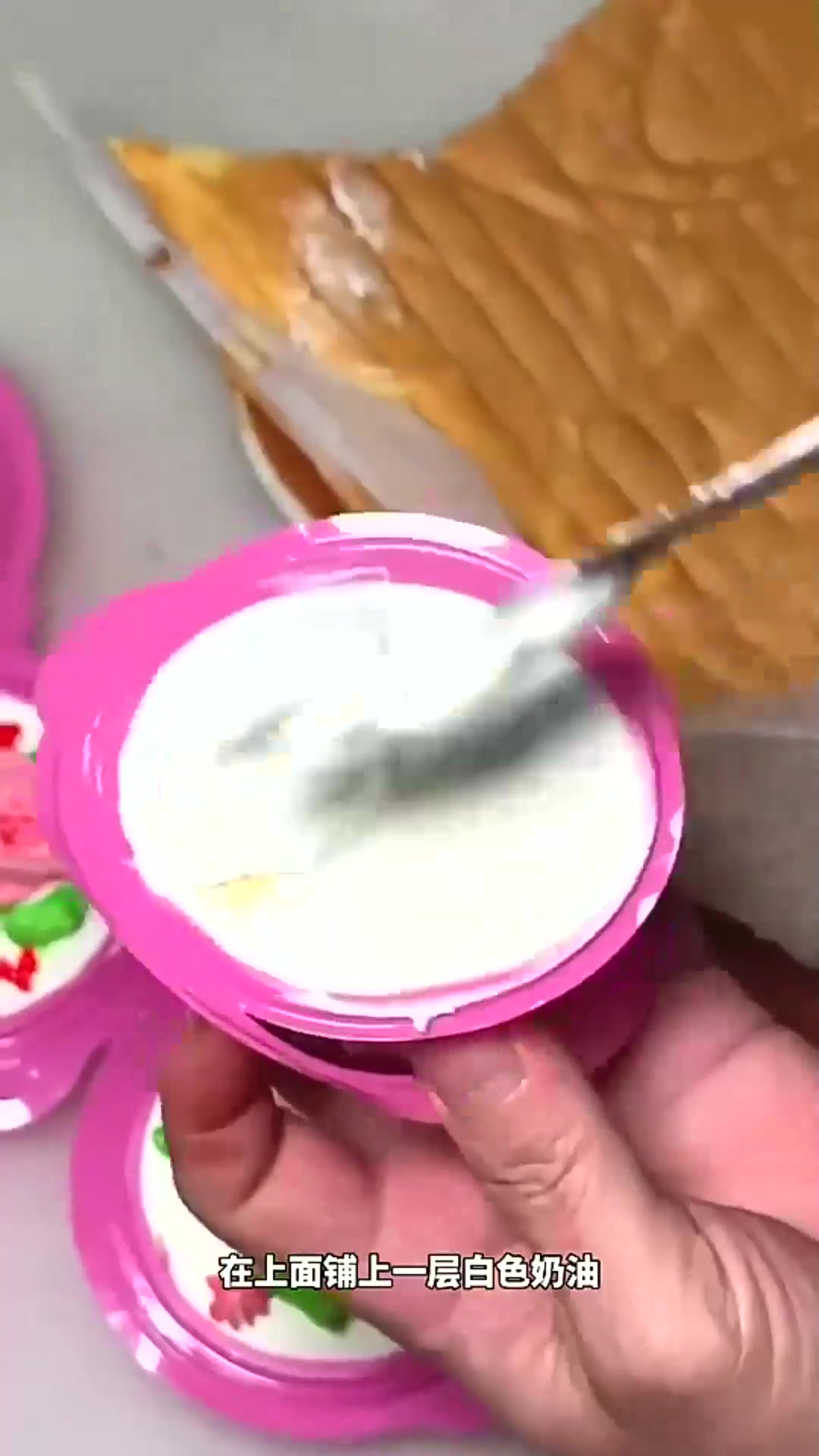 路边摊制作的儿时小蛋糕