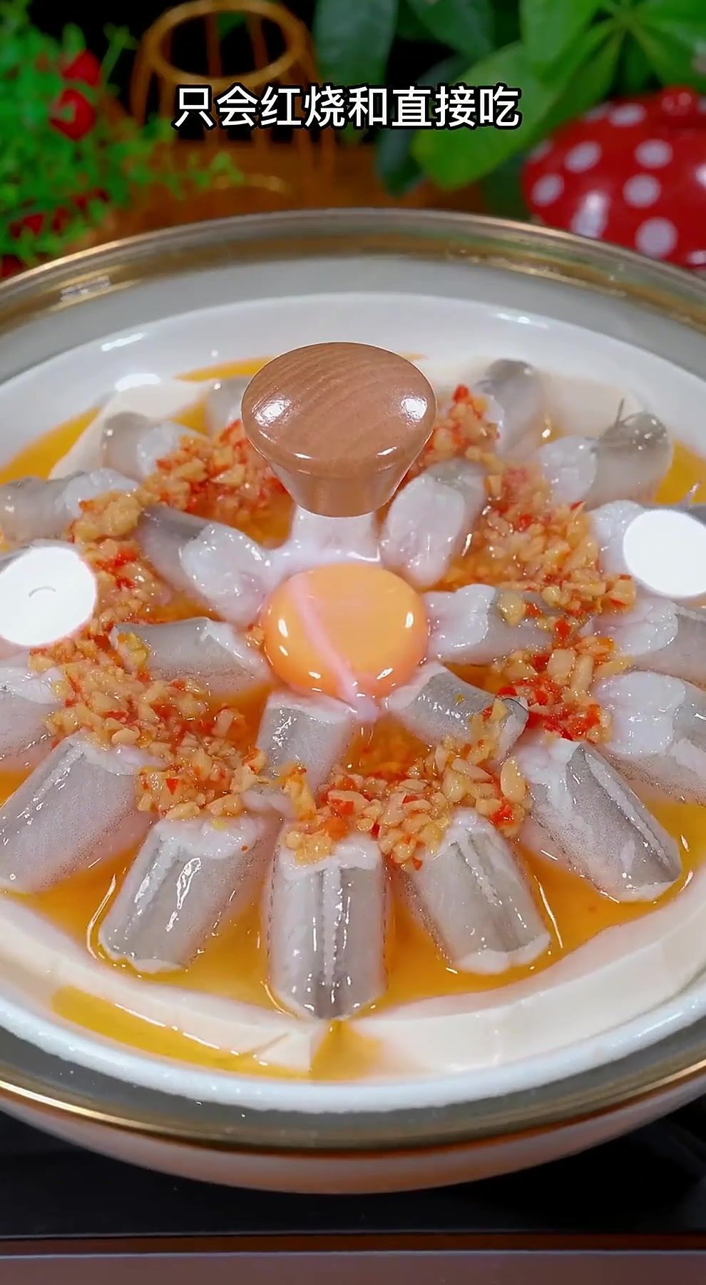 很多人豆腐鱼买回来只会红烧，像我这样做成蒜香入味，鱼肉嫩滑特