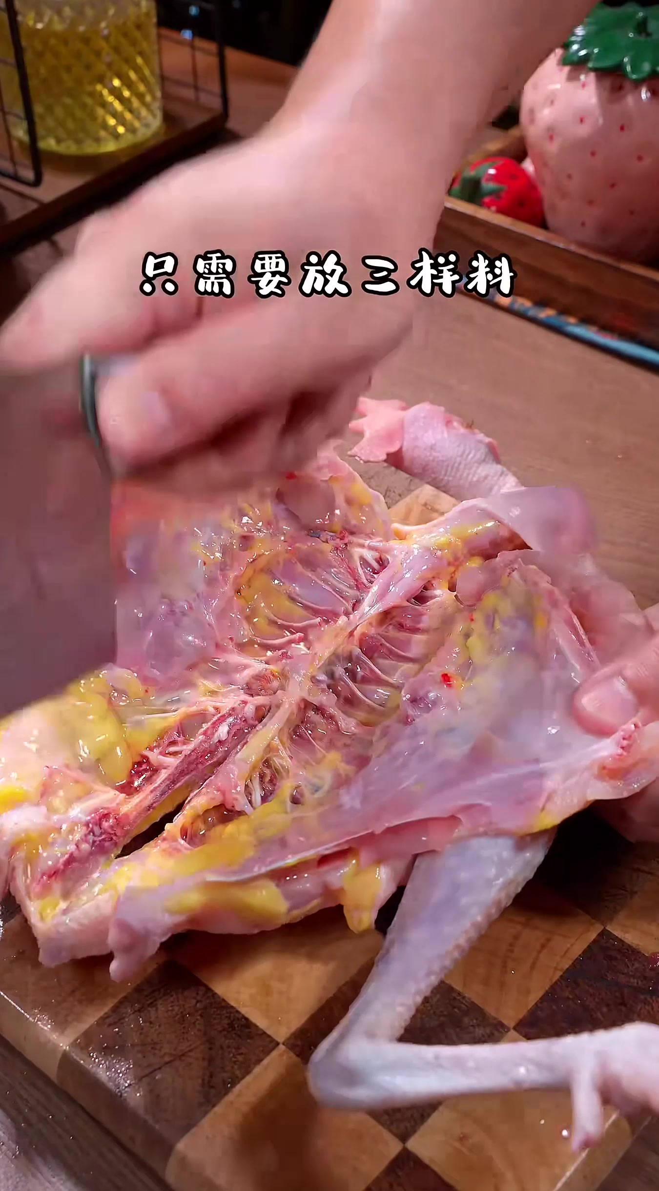 老母鸡汤 在家炖鸡汤 千万别乱放，只需要放三样料，炖出来的鸡