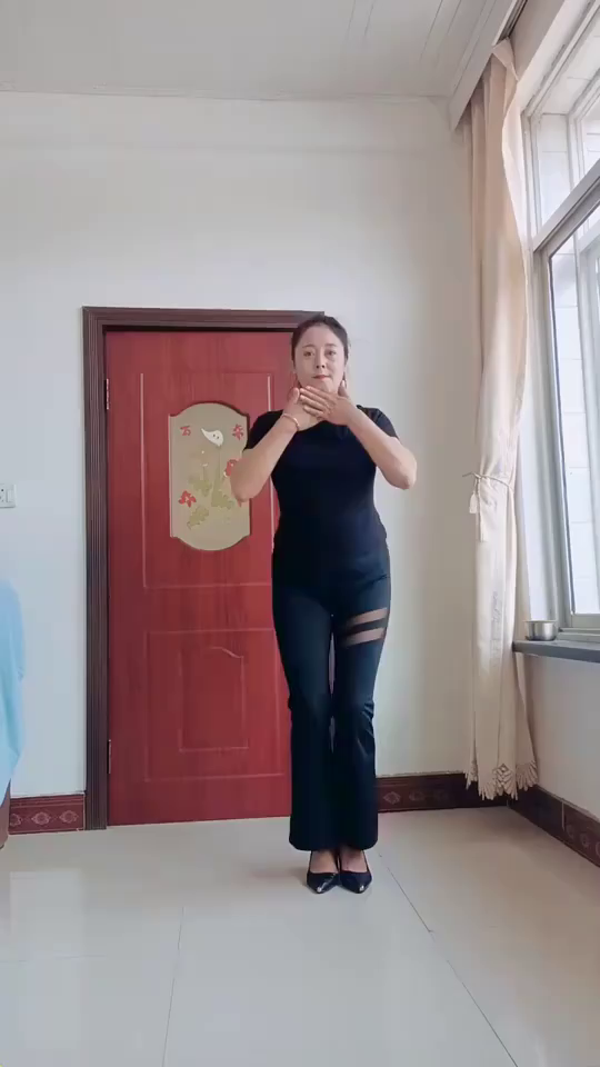 我旁边的枕头好像一直在等你！