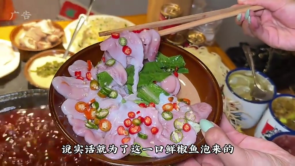 就爱去这种本地人打堆堆的地道老火锅~