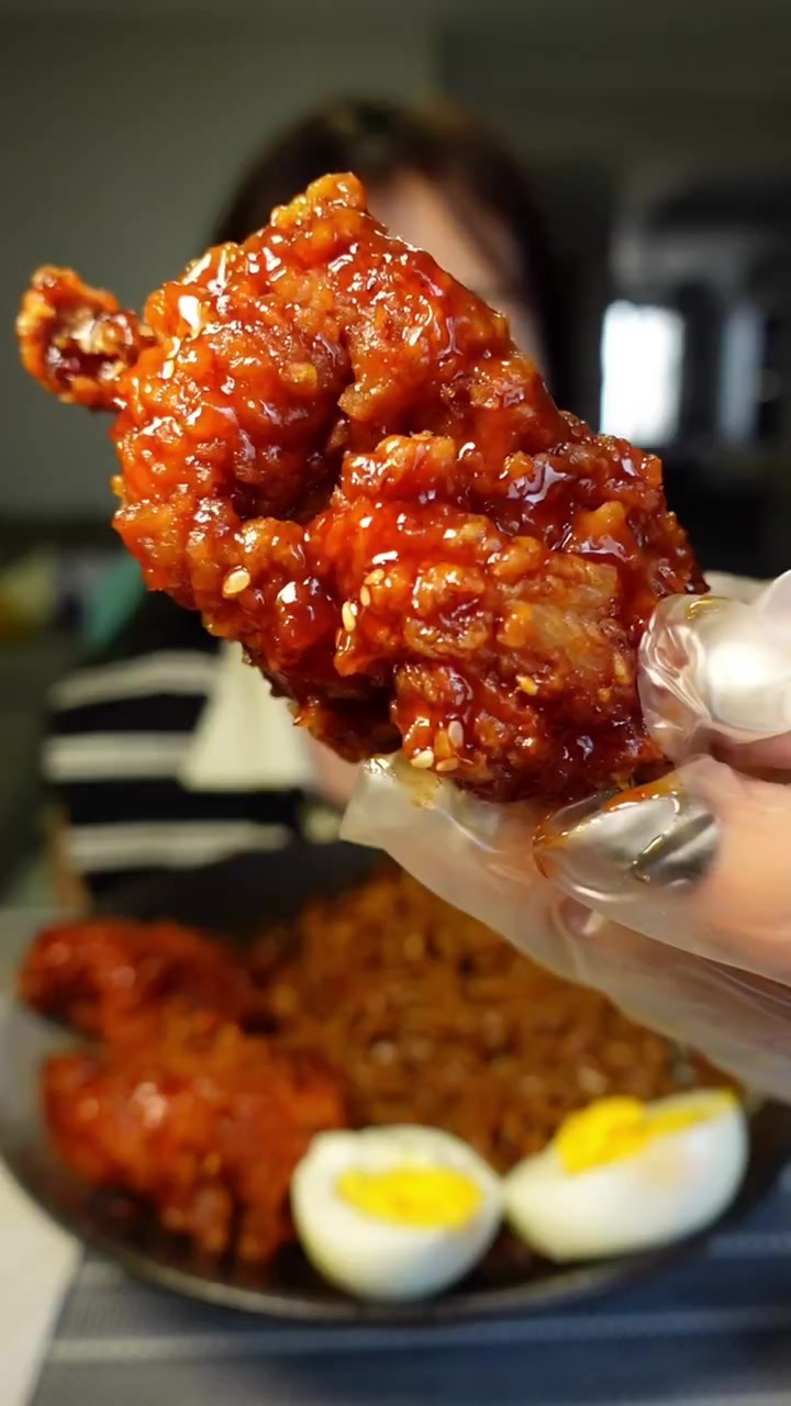 炸酱面炸鸡,今天拍了煮面过程