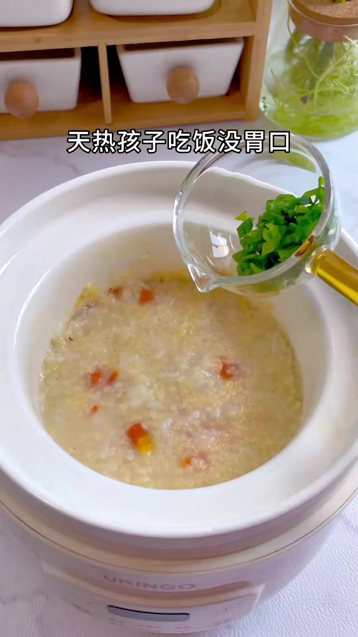 别再给宝宝只做白粥啦,试试这个软糯鲜香的山药排骨粥