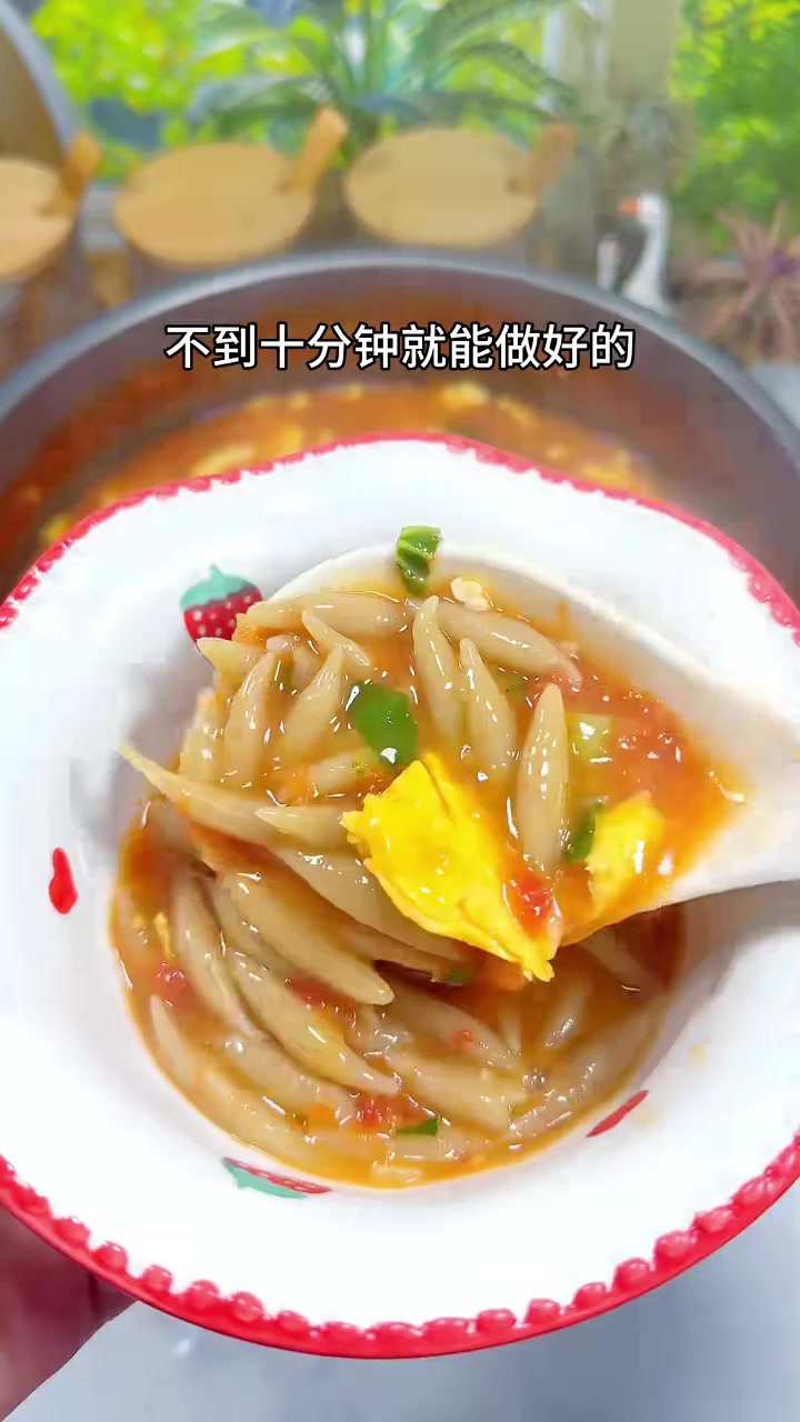 十分钟就能搞定的西红柿莜面鱼,孩子吃的连汤都不剩