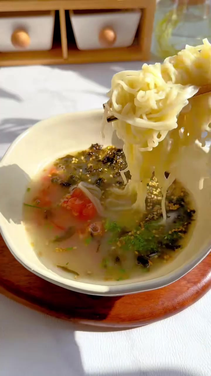 方便面造型孩子可喜欢了,简单方便,几分钟就可以搞定