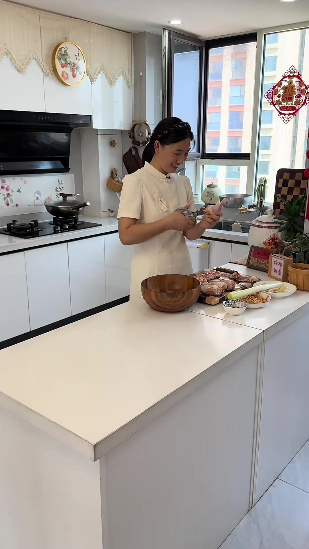 家常菜宫保鸡丁配碗米饭，真下饭