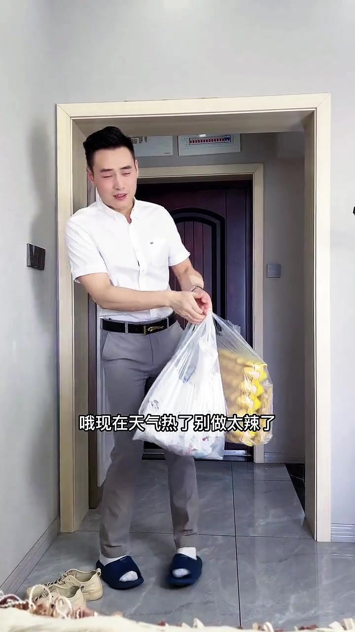 自己做的毛血旺，麻辣鲜香，嘎嘎好吃
