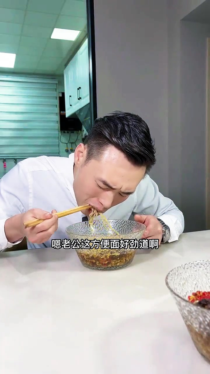手工方便面，绝对健康美味，比卖的劲道多了