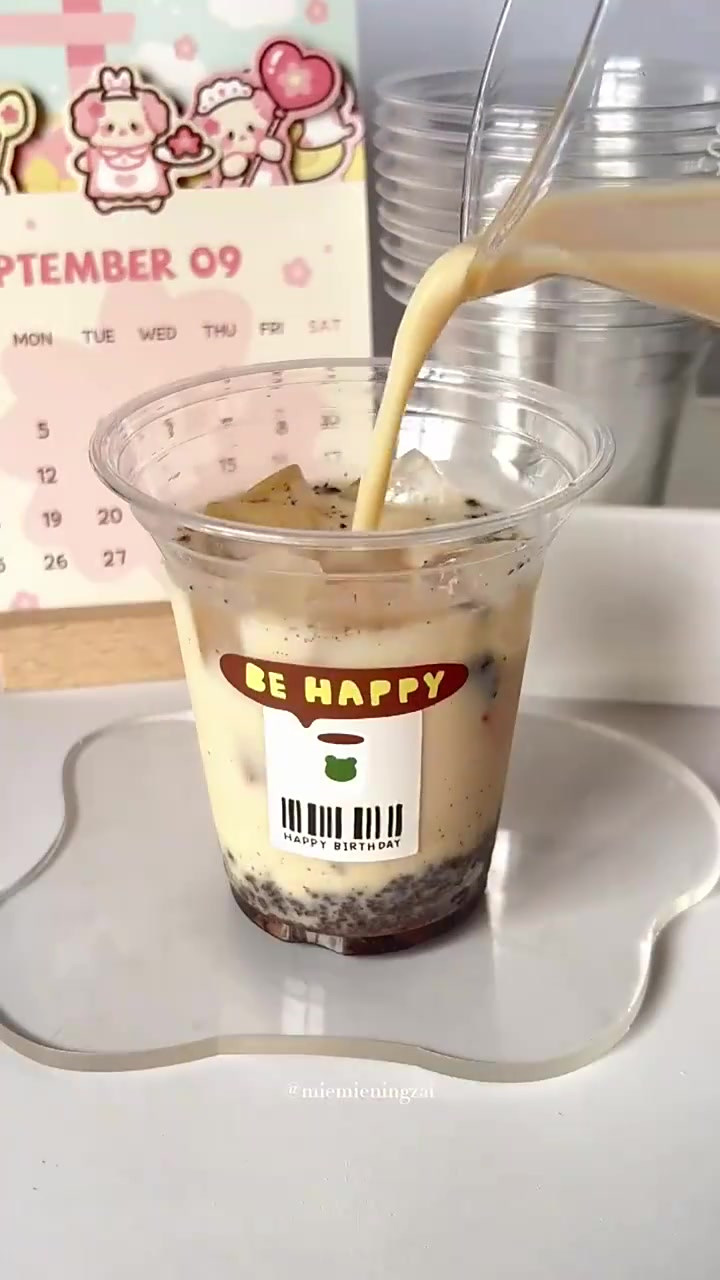 巨好喝的！奥利奥芝士奶盖奶茶这谁看了不想嘬一口呀！