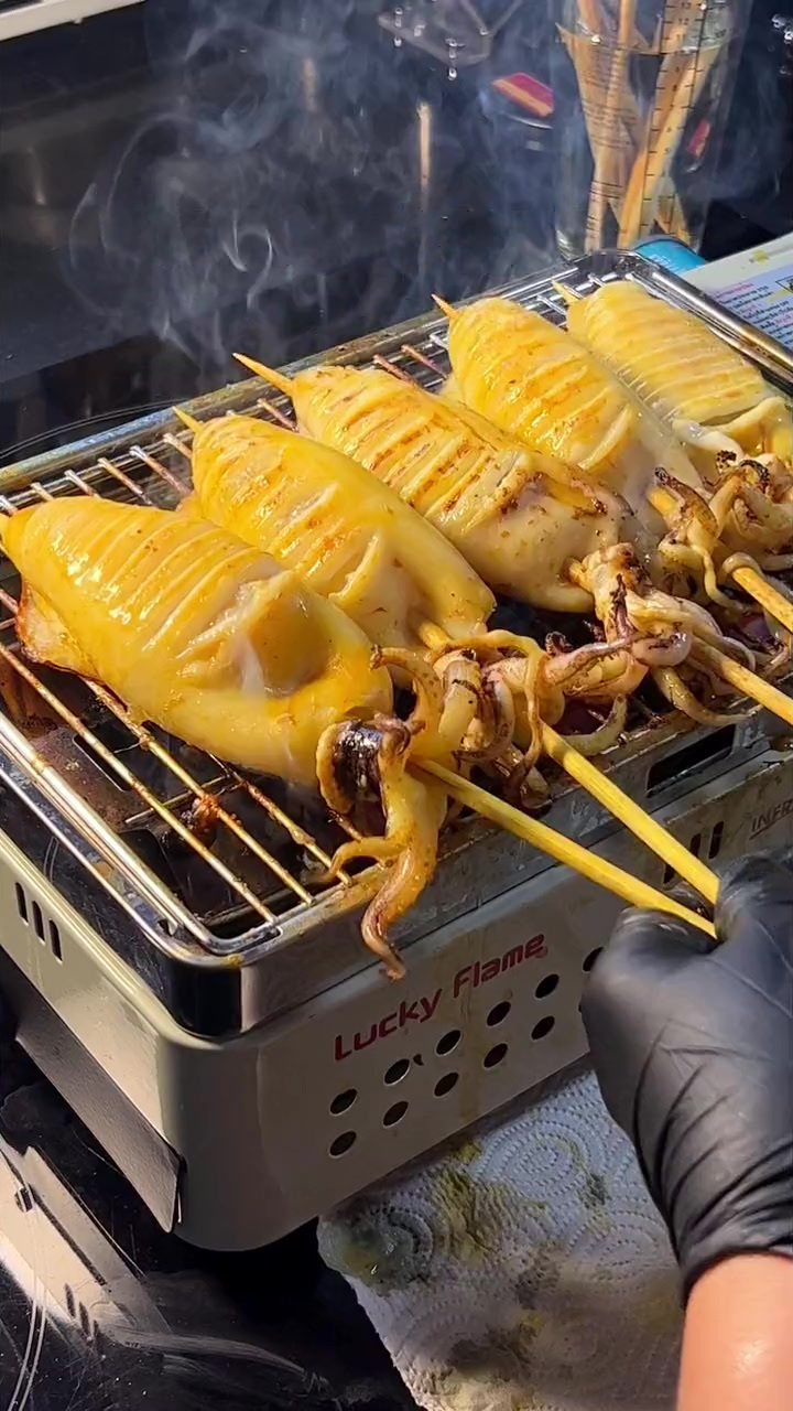 在家就能还原泰国街头沙爹烤鱿鱼，太简单太好吃了，赶紧做起来