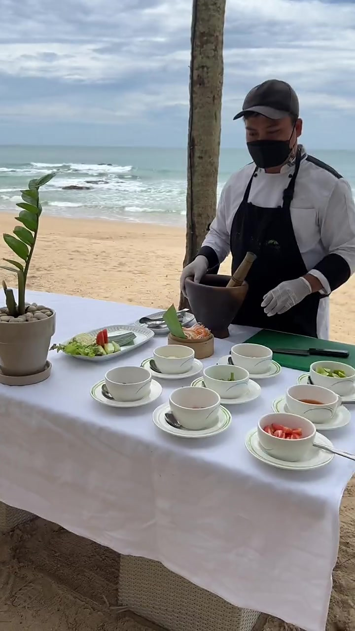 五星级酒店主厨教做的泰国木瓜沙拉，跟小摊有什么区别