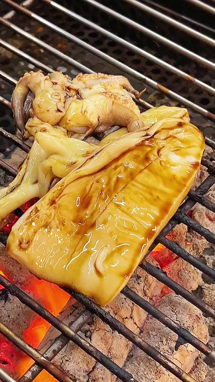 曼谷米其林鱼汤，喝完了感觉皮肤都弹弹的