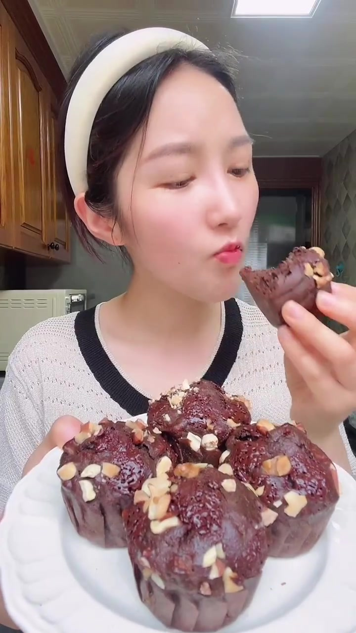 香浓巧克力麦芬蛋糕低卡版,搅一搅超简单