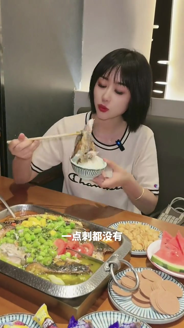 万达广场三楼,鱼谦脆皮烤鱼!烤鱼 人气烤鱼店推荐 香辣烤鱼 鱼谦脆皮烤鱼 烤鱼