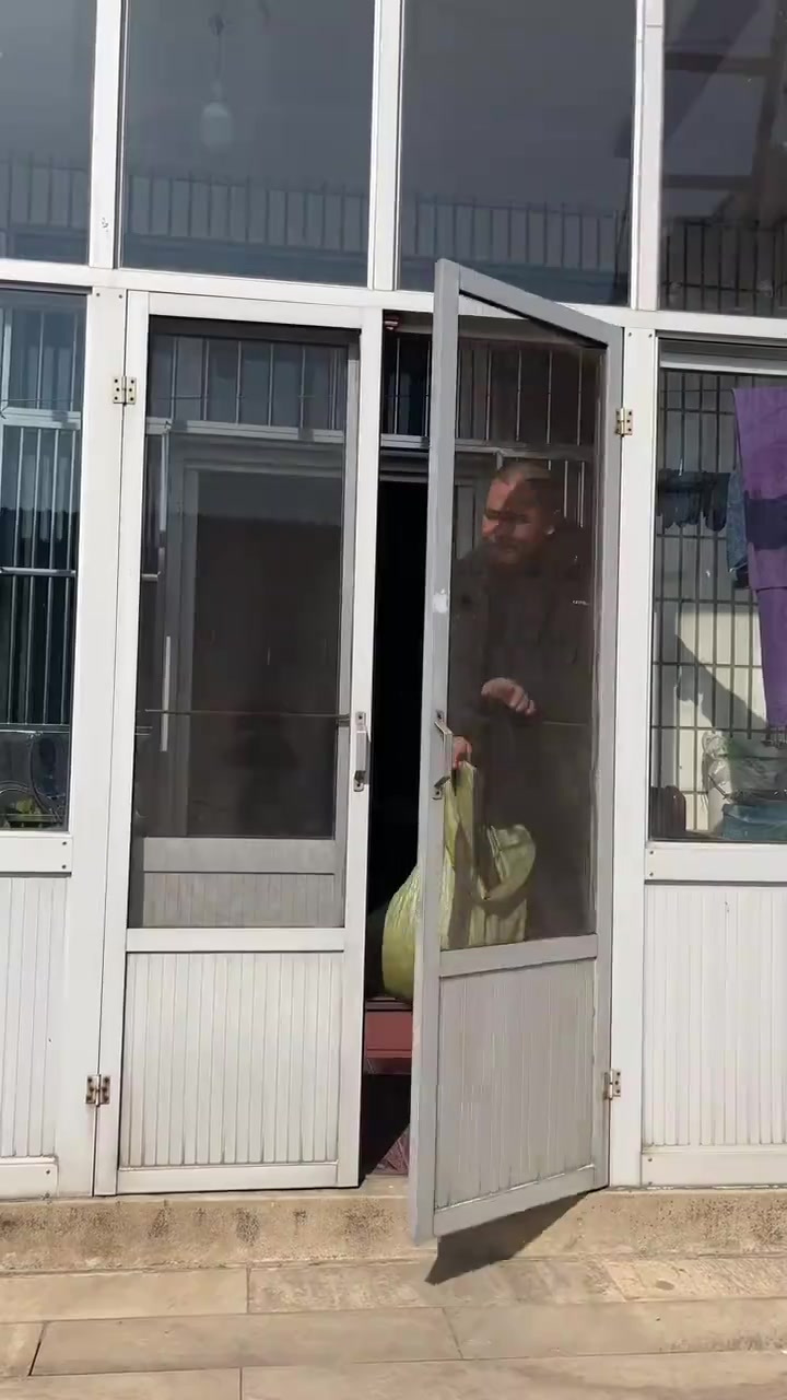 用干辣椒做的香酥辣椒酱，实在是，实在是太香啦