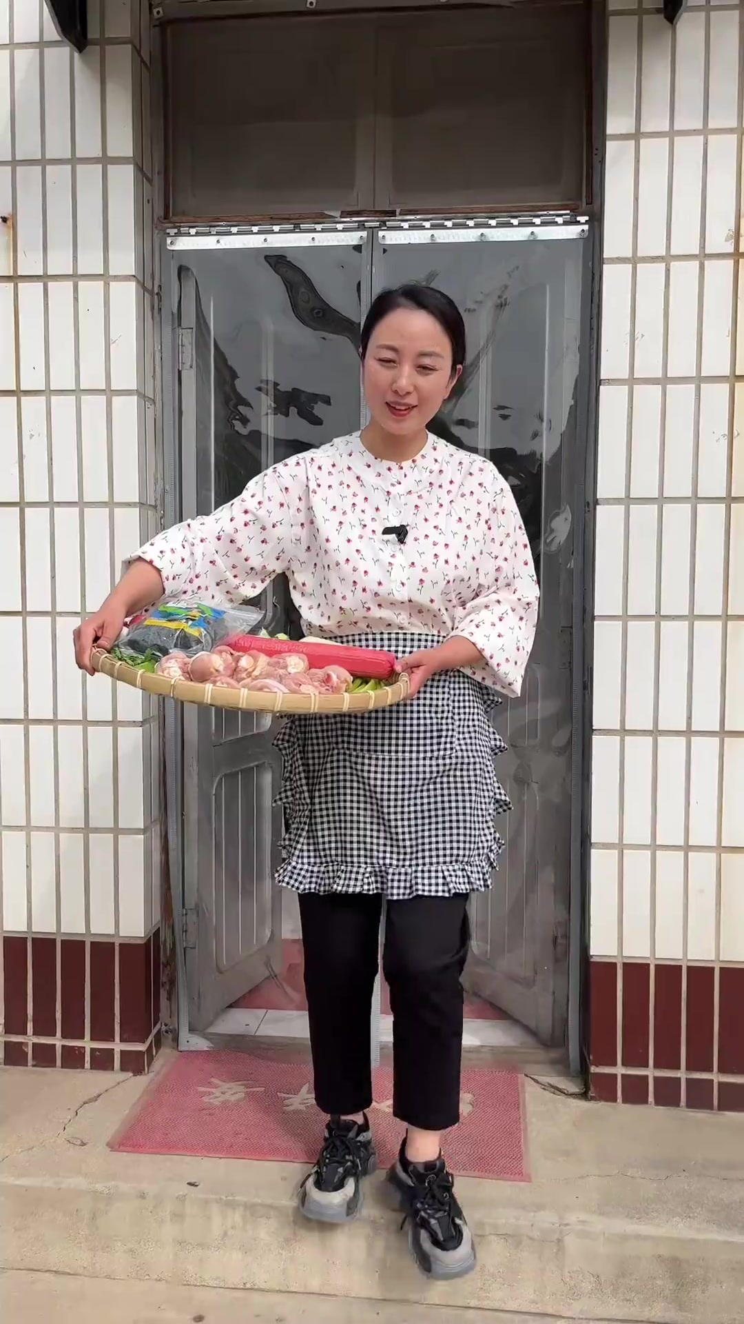 今天给孩子们做了一大锅鸡公煲,让孩子们解解馋