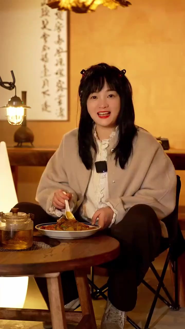 我愿称这道咖喱虾为舔盘菜，简单又美味