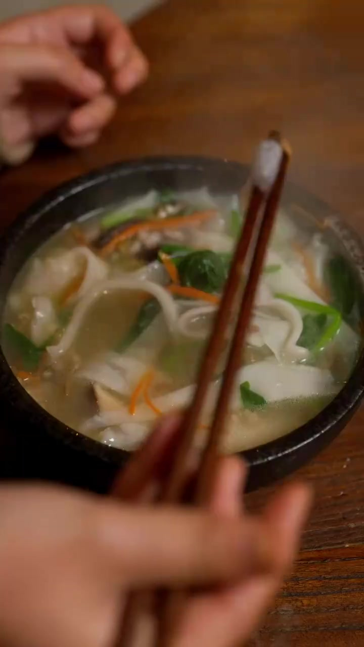 吃鱼不见鱼肉，没看见鱼却有鱼的味道，一碗鱼面你们喜欢吃吗