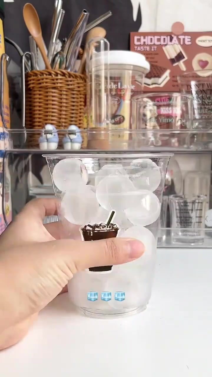 咖啡店隐藏菜单！奶油冰美式一份搅打奶油