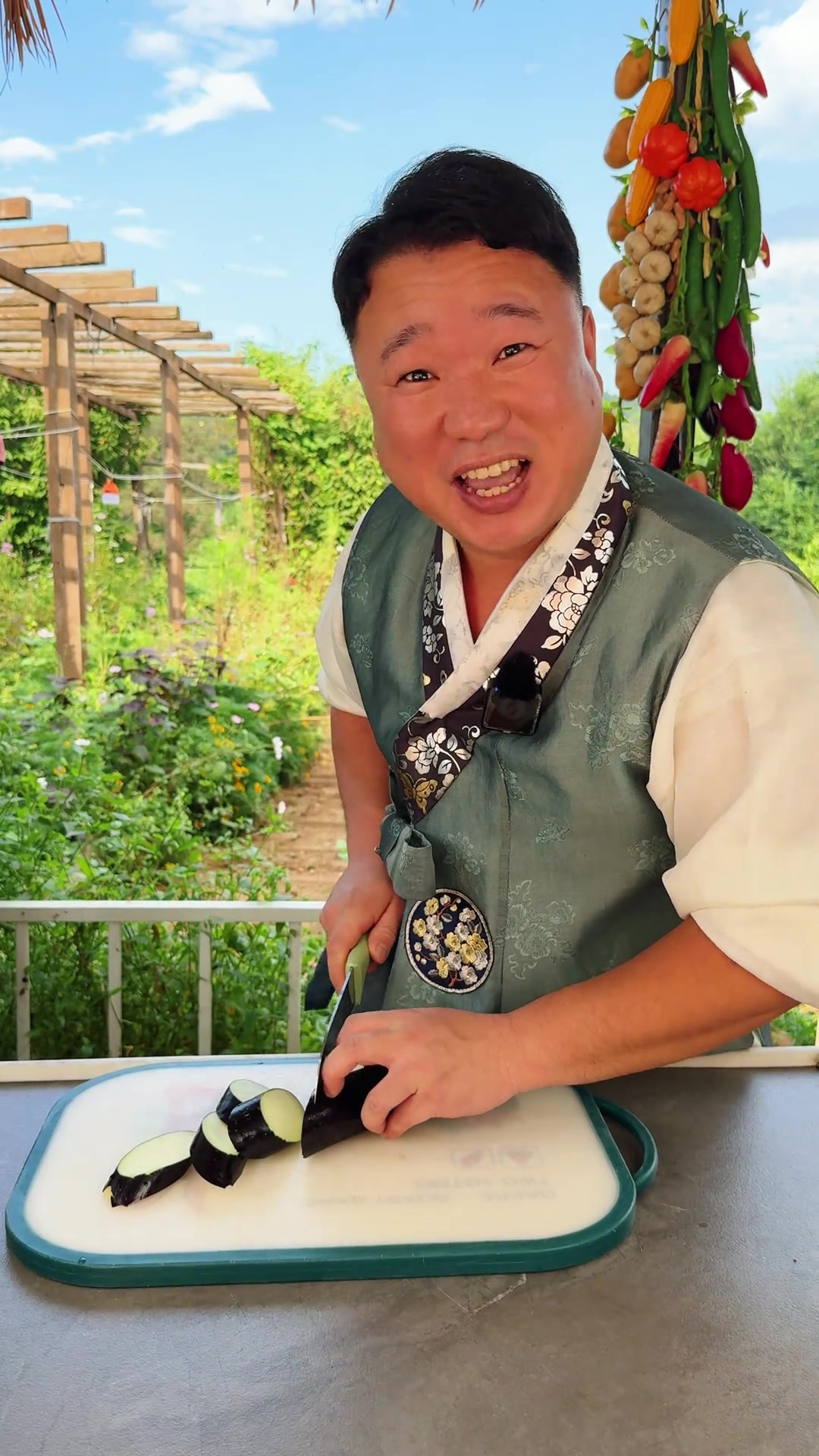 我们朝鲜族的酱茄子干辣椒咸菜,你就像我这么做吧