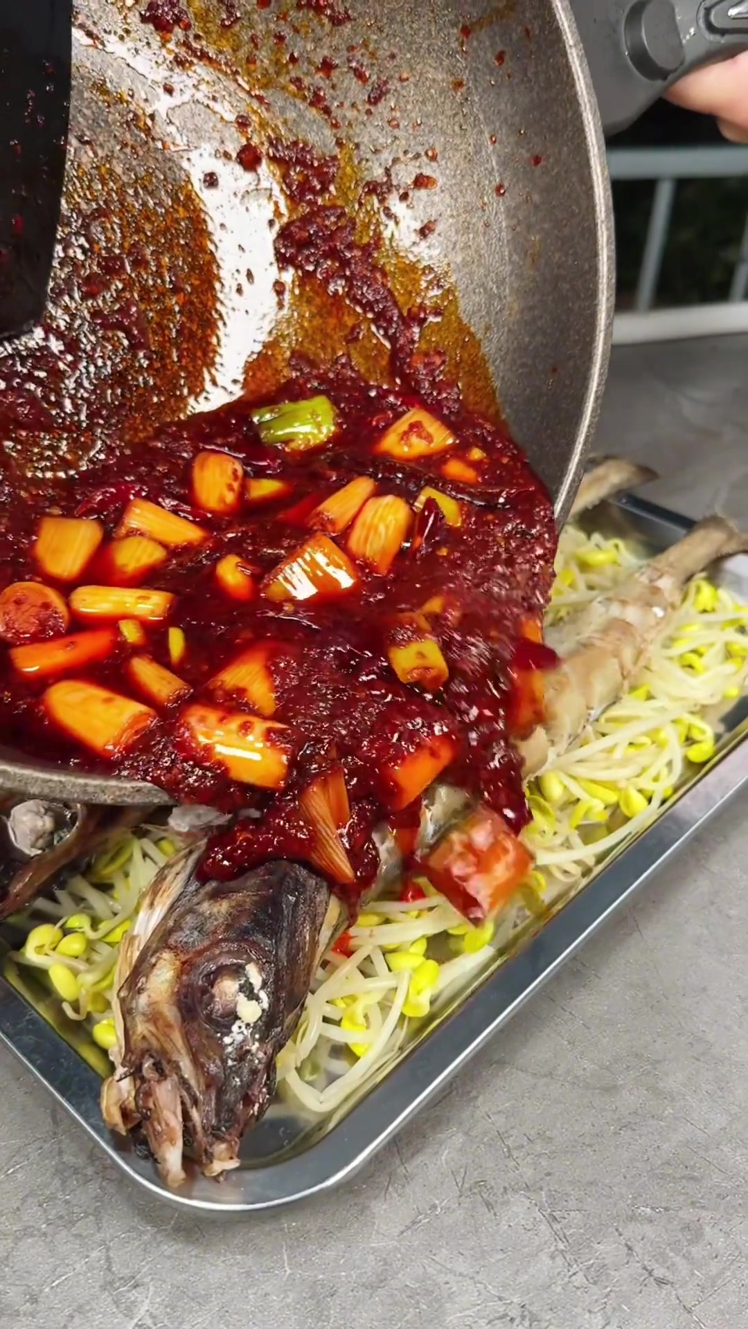 辣蒸明太鱼，不但可以用明太鱼做也可以用鳕鱼代替