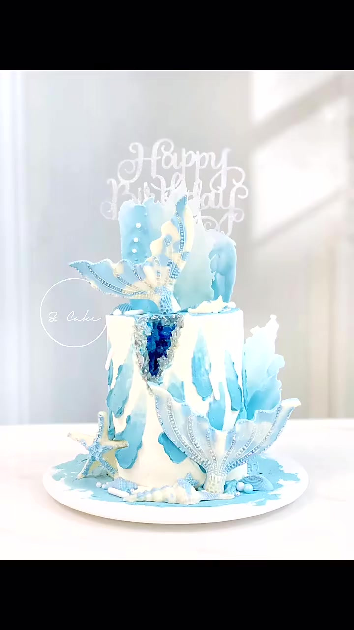 超仙的蓝色系海洋风加高生日蛋糕