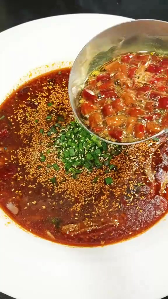 家里有老公的做上这道水煮腰花,爬山都要快一半