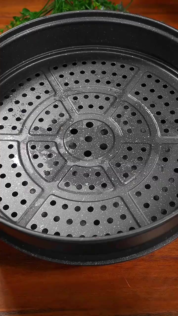 在家就能做出美味的炸鸡翅，做法简单又非常的好吃