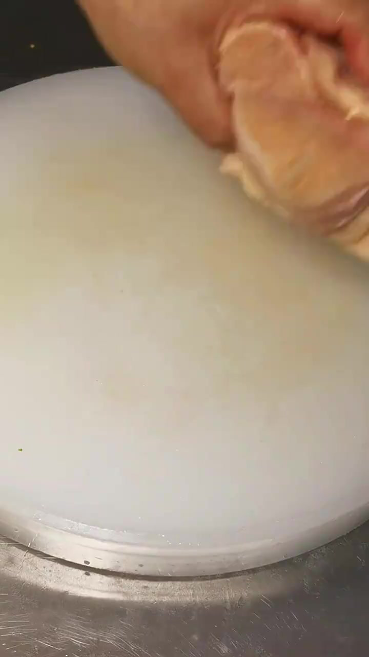 新鲜的鸡脯肉怎么做才不老,教你简单的做法